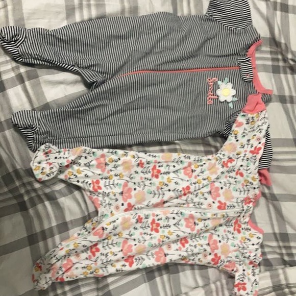 These clothes were barely wore great quality I hope they will fit your baby girl - Picture 2 of 6